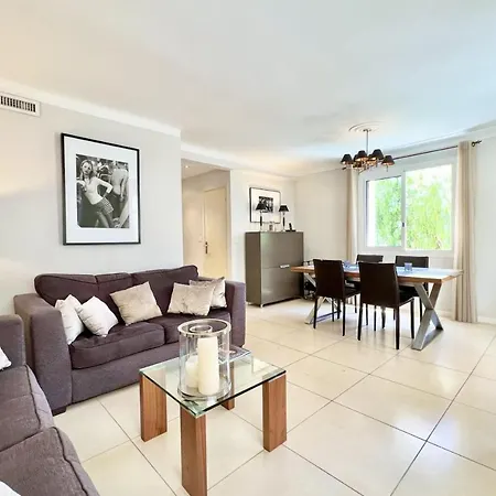 Luxury - Nice 2 Bedroom In Center Of Lejlighed *